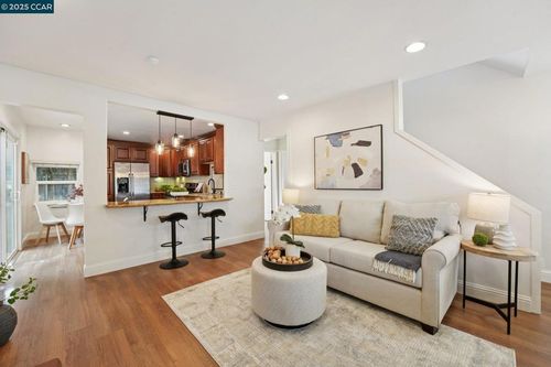 1364 Cobblestone Ct, Concord, CA, 94521 | Card Image