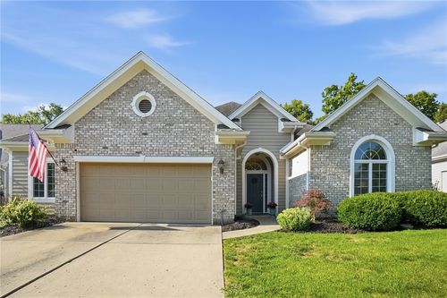 1256 Forest Walk Dr, Centerville, OH, 45459-4904 | Card Image