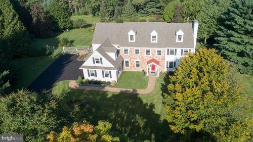 13 Crestwood Cir, NEW HOPE, PA, 18938-5605 | Card Image