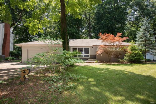 1527 Summit Dr, West Lafayette, IN, 47906-2227 | Card Image
