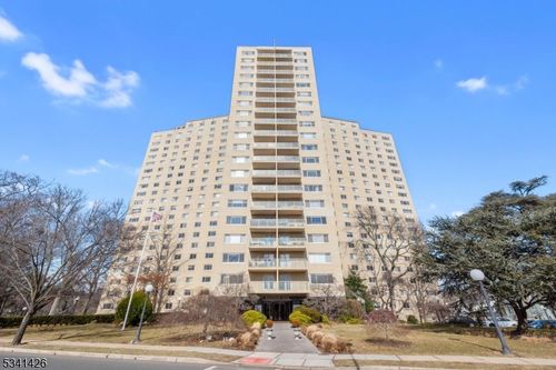 apt-9g-377 S Harrison St, East Orange, NJ, 07018-1263 | Card Image