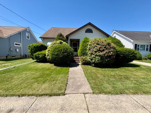 182 Roosevelt St, Kingston, PA, 18704-2630 | Card Image