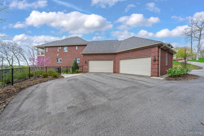 5001 Forest Valley Dr, House other with 6 bedrooms, 8 bathrooms and null parking in Clarkston MI | Image 85