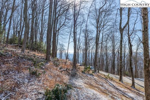 9 High Hemlock Trl, Blowing Rock, NC, 28605 | Card Image
