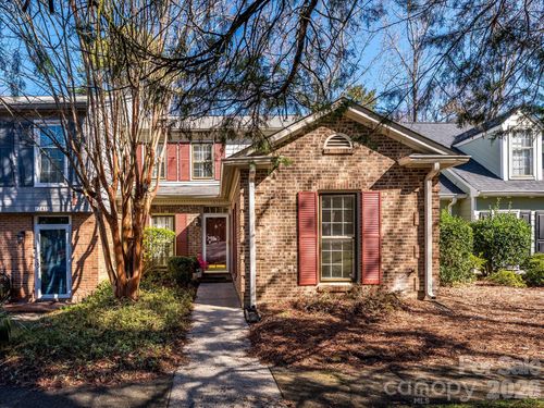 7417 Red Oak Ln, Charlotte, NC, 28226-7203 | Card Image
