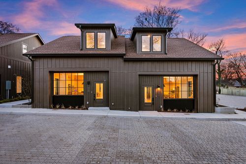 611 Richmond Bnd, Nashville, TN, 37206-3152 | Card Image