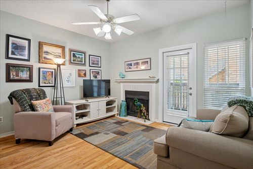 208-1601 Marsh Ln, Carrollton, TX, 75006-5229 | Card Image