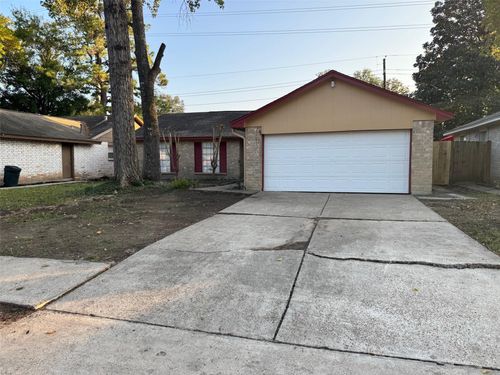 5222 Moonshadows Dr, Humble, TX, 77346-1827 | Card Image