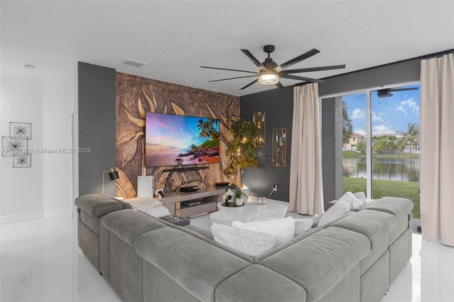 13109 Sw 54 Th Ct, House other with 5 bedrooms, 3 bathrooms and null parking in Miramar FL | Image 6