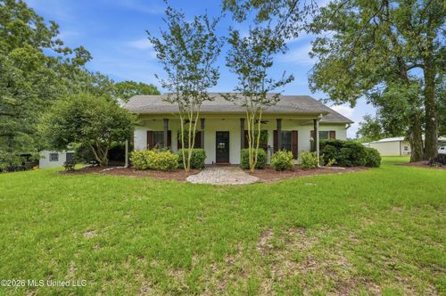 240 Mink Branch Rd, Pelahatchie, MS, 39145-4023 | Card Image