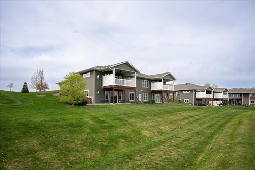 W4955 Battlestone Station Rd, La Crosse, WI, 54601-2672 | Card Image