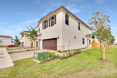 13033 Sw 233rd Ter, Homestead, FL, 33032-9241 | Card Image