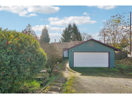 17511 Se Scrutton Ln, Milwaukie, OR, 97267-6524 | Card Image