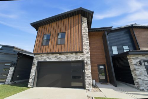 283 Nomo Pl, Crown Point, IN, 46307-0172 | Card Image