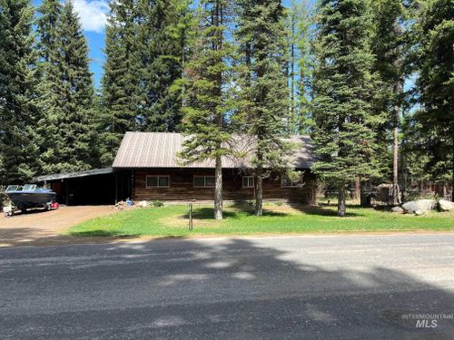 329 Forest Street, McCall, ID, 83638 | Card Image