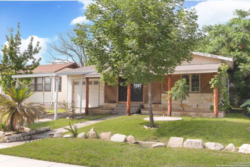 727 John Adams Dr, San Antonio, TX, 78228-3041 | Card Image