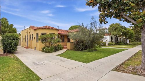 3625 Cerritos Ave, Long Beach, CA, 90807-4111 | Card Image