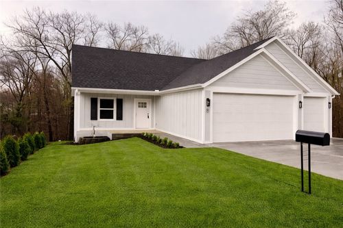 8 Brentwood Dr, Bella Vista, AR, 72715-5357 | Card Image