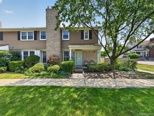 20830 W Glen Haven Cir, Northville, MI, 48167-2408 | Card Image