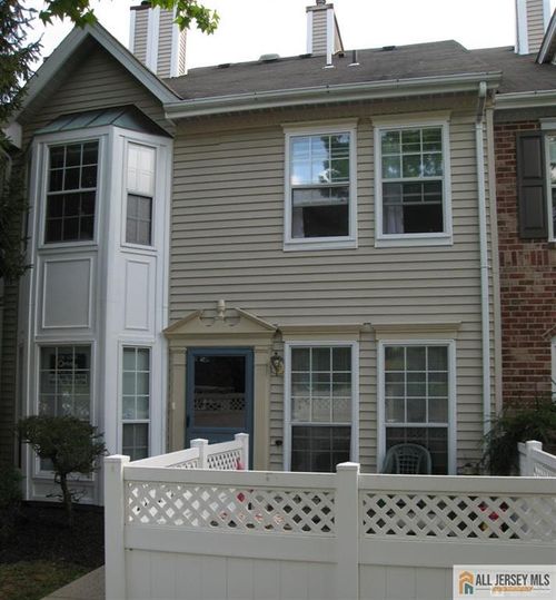 110 Albury Way, North Brunswick, NJ, 08902-4209 | Card Image