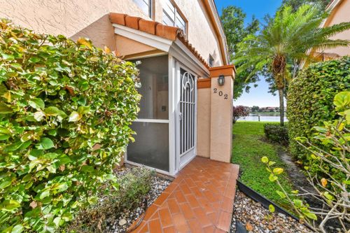 202-9553 Shadybrook Drive, Boynton Beach, FL, 33437 | Card Image