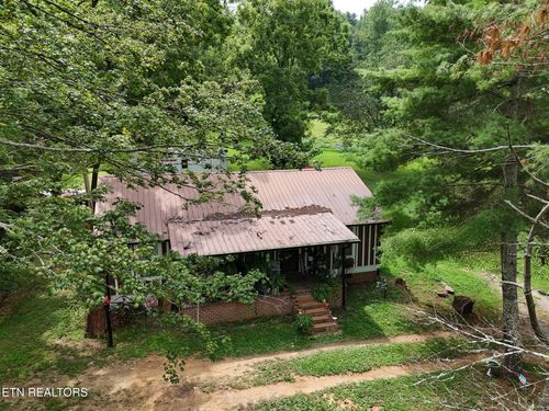 3824 Sugar Grove Valley Rd, Harriman, TN, 37748-4727 | Card Image