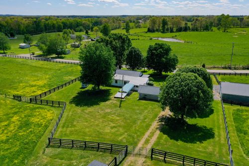 7409 Highway 490, East Bernstadt, KY, 40729 | Card Image