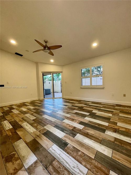 11288 Sw 9th Ct, Pembroke Pines, FL, 33025-4304 | Card Image
