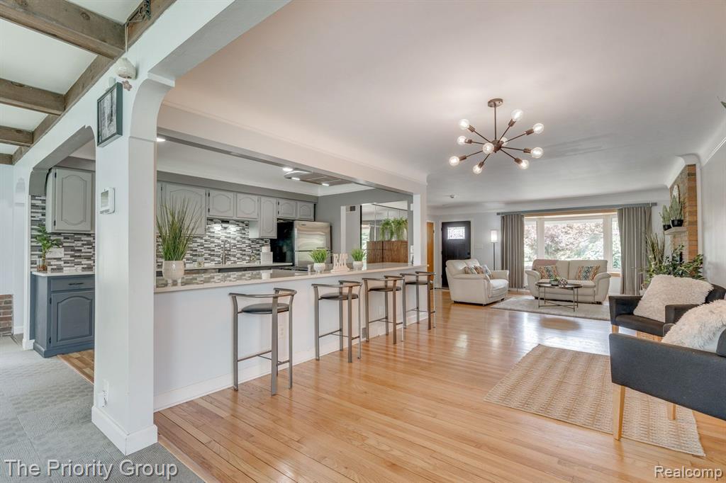 Kingwood Dr, Shelby Township, MI 48316