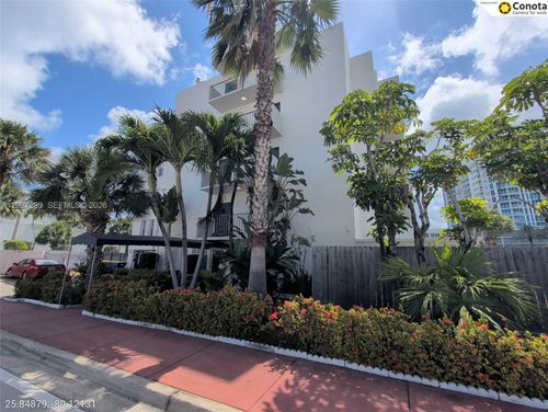 208-6545 Indian Creek Dr, Miami Beach, FL, 33141-5831 | Card Image