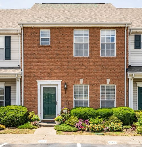 237 Northcrest Commons Cir, Nashville, TN, 37211-5464 | Card Image