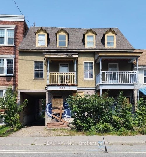 227 - 229 St Patrick St, Home with 0 bedrooms, 0 bathrooms and 4 parking in Ottawa ON | Card Image