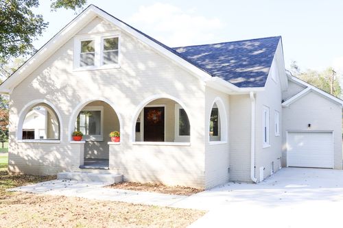 413 E Main St, Waverly, TN, 37185-1714 | Card Image