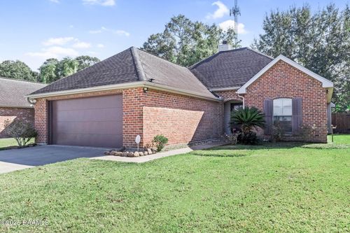 300 Quiet Meadows Dr, Youngsville, LA, 70592-5529 | Card Image