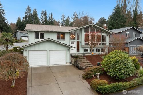 16543 Ne 46th Street, Redmond, WA, 98052 | Card Image
