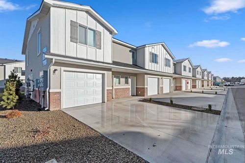5688 E Surfers Point Ln, Nampa, ID, 83687-5672 | Card Image