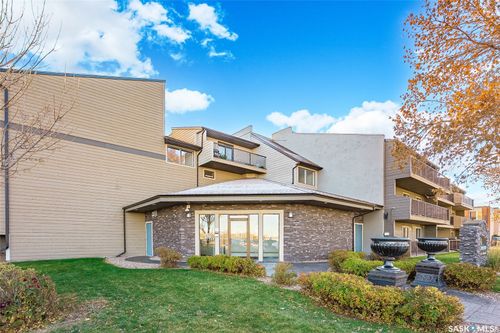 204-2233 St Henry Avenue, Saskatoon, SK, S7M5K6 | Card Image
