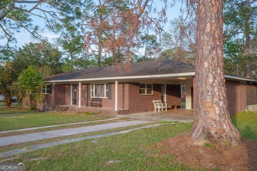 732 Bud St, Blackshear, GA, 31516-1302 | Card Image