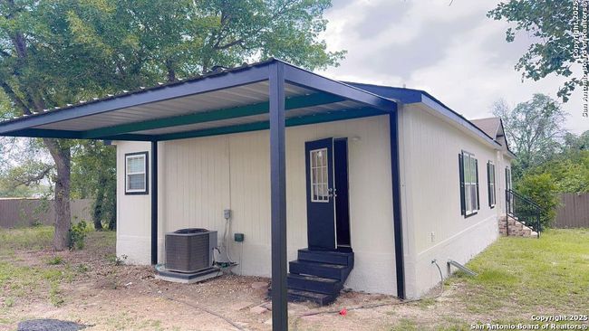 22902 Sweet Liberty, House other with 3 bedrooms, 5 bathrooms and null parking in Elmendorf TX | Image 18