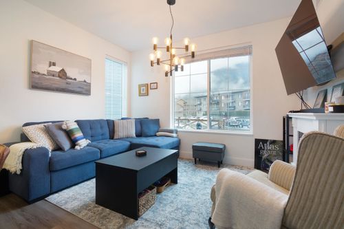 11-7360 Crabapple Crt, Pemberton, BC, V0N2L1 | Card Image