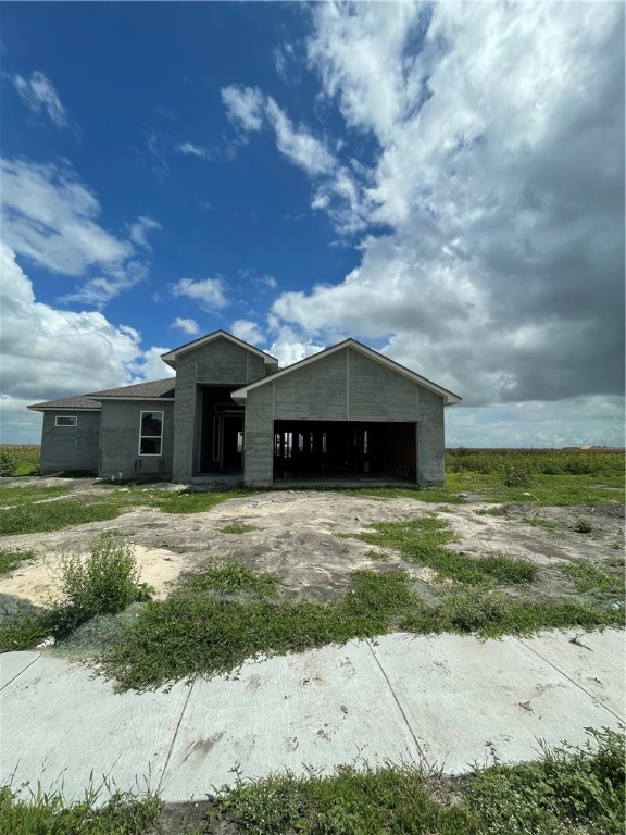 Lois Chesney St, Corpus Christi, TX 78415