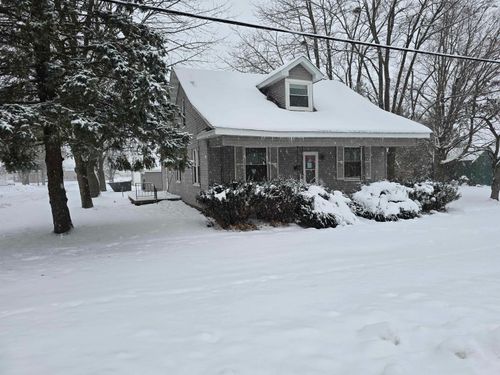 500 W North St, Mt Sterling, IL, 62353-1042 | Card Image