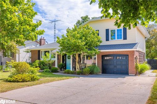 4183 Eastdale Dr, Beamsville, ON, L3J0N4 | Card Image