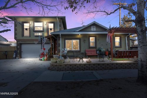 1236 Victorian Plaza Cir, Sparks, NV, 89431-4945 | Card Image