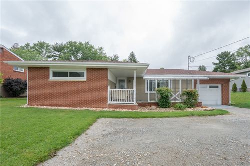22 Catherine Ave, Latrobe, PA, 15650-2601 | Card Image