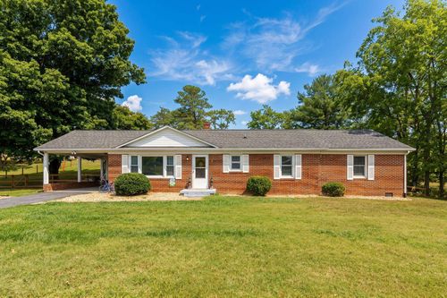 1333 Middlebrook Rd, STAUNTON, VA, 24401-6055 | Card Image