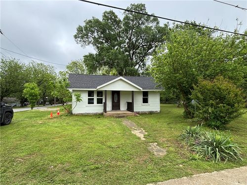 408 N West Ave, Lincoln, AR, 72744-8743 | Card Image