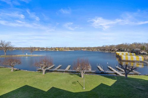 apt-335-5400 Three Points Blvd, Mound, MN, 55364-1151 | Card Image