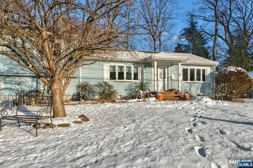 13 Murray Rd, Montvale, NJ, 07645-2609 | Card Image