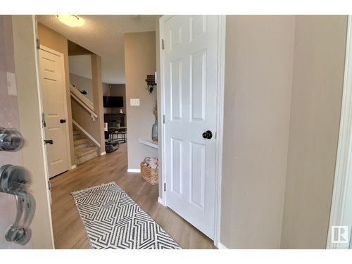 36-287 Macewan Rd Sw, Edmonton, AB, T6W1T4 | Card Image